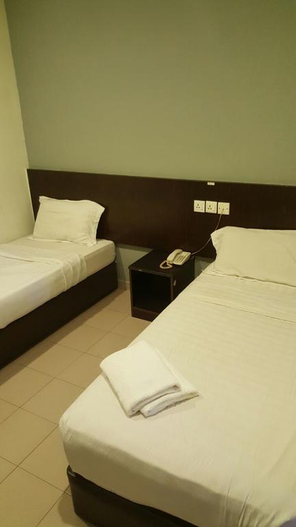 Tiong Nam Hotel Пасир Гуданг Екстериор снимка