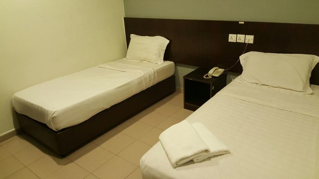 Tiong Nam Hotel Пасир Гуданг Екстериор снимка